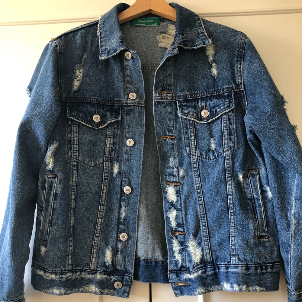 Oversized distressed Jean Jacket - Picture 4 of 6